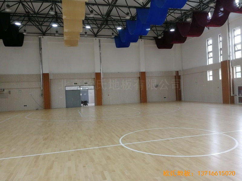 濟南錦繡城小學籃球館運動木地板鋪裝案例2