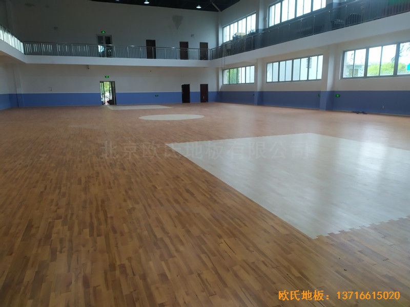 浙江虹橋較好的小學(xué)籃球館運動木地板施工案例0